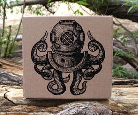 algae ink on custom shipping box