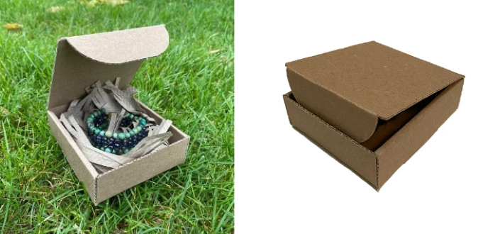 Literature mailer for jewelry