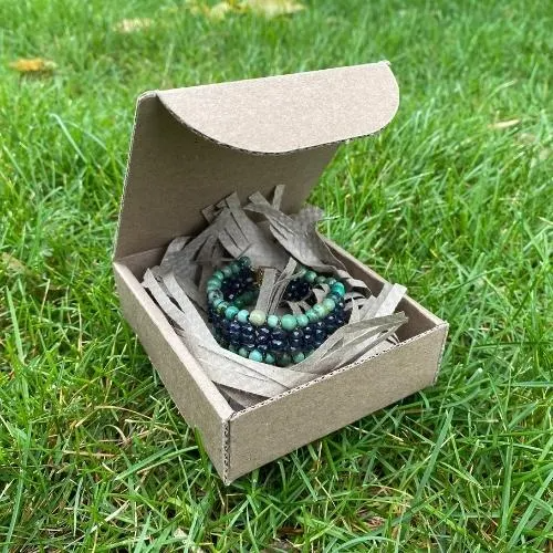 Custom literature mailer for shipping jewelry